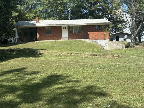 16 Cummings Rd, Summertown, TN 38483