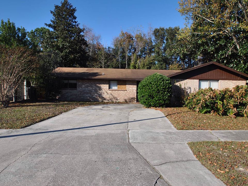 1st image of 1049 Bluehill Dr N