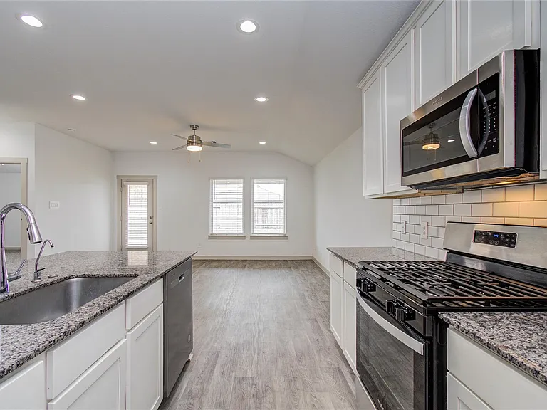 10602 Great Basin Dr — Photo 15