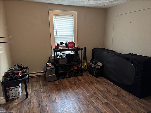 4th image of 1237 30th St