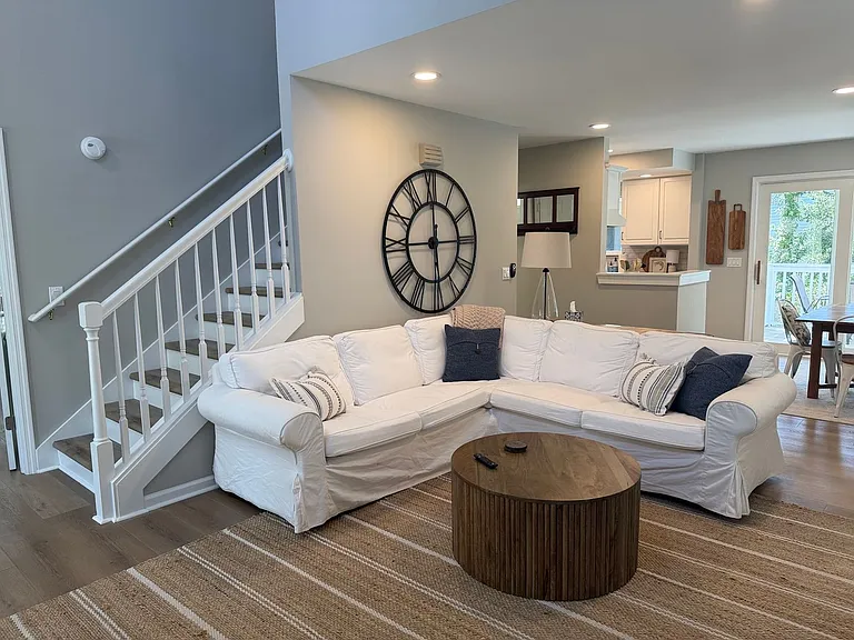 10 Cobblestone Ct — Photo 6