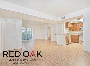 11925 Kling St APT 101, Valley Village, CA 91607