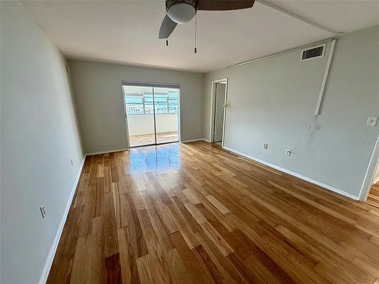 4775 Cove Cir #1102 — Photo 12
