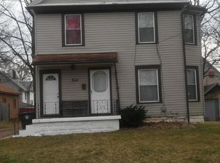 49 Charlotte St, Akron, OH 44303