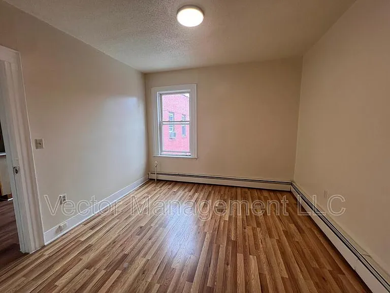 1166 Dixwell Ave #10 — Photo 6