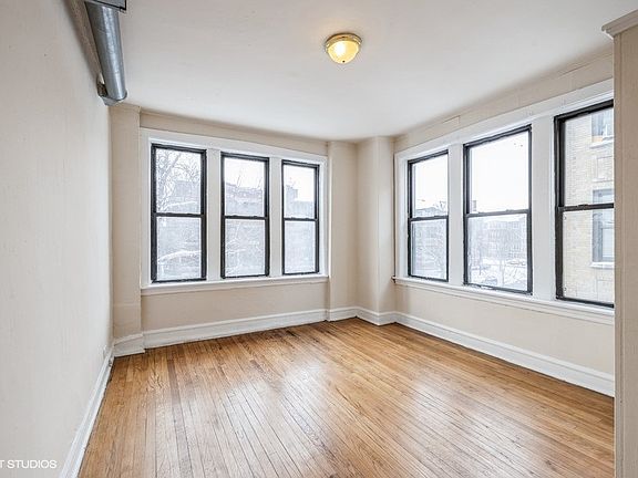4th image of 1020 E Hyde Park Blvd #10302