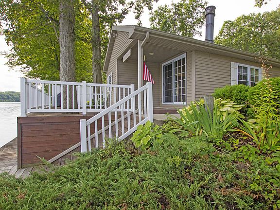 3rd image of 10786 Riverview Dr