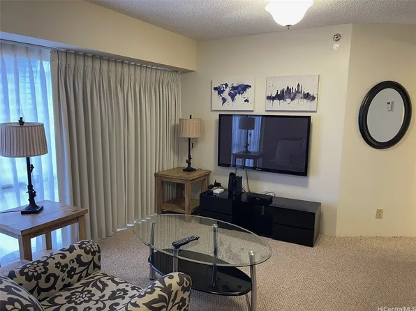1088 Bishop St APT 1611, Honolulu, HI 96813