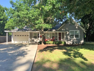 813 S Magnolia Ave, Luling, TX, 78648