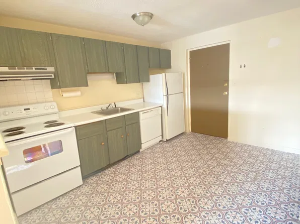 70 Craigie St #2, Somerville, MA 02143