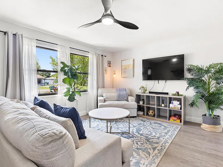 5612 Cirimoya Ln — Photo 4