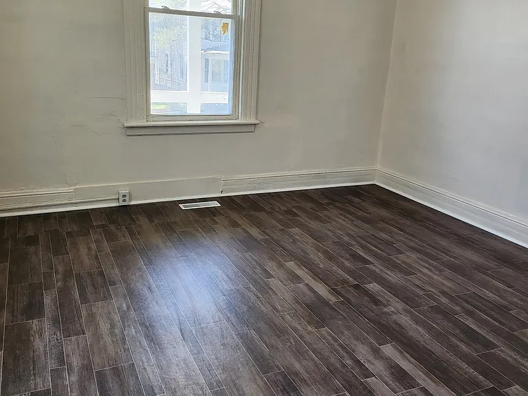 1220 Garfield Ave #1 — Photo 2