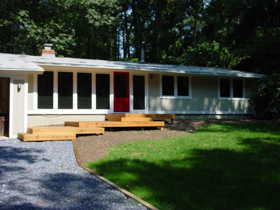 1st image of 3716 Linda Ln