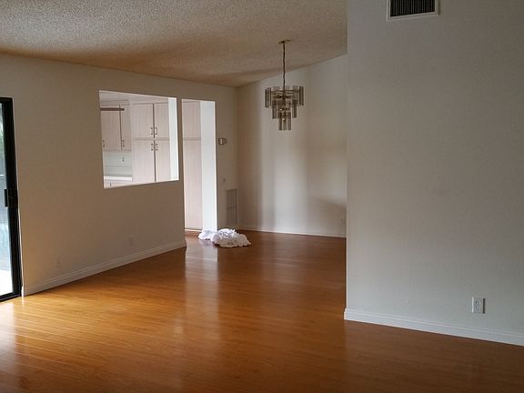 4th image of 652 W Naomi Ave Unit 20
