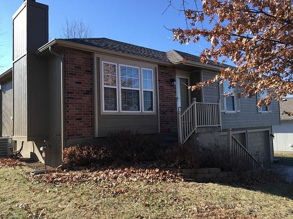 2nd image of 2112 NE Wyndham Pl