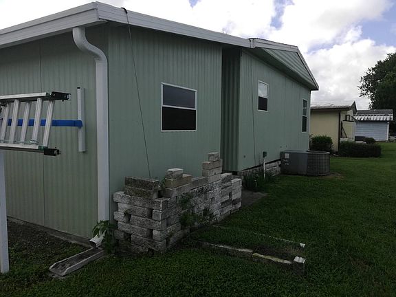 3rd image of 346 King James Ct