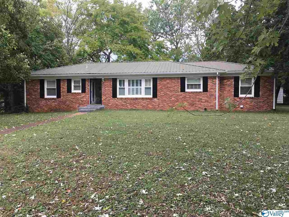 1st image of 4415 Lakeview Dr NW
