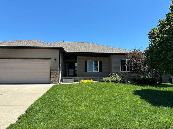 1228 Augusta Dr, Seward, NE 68434
