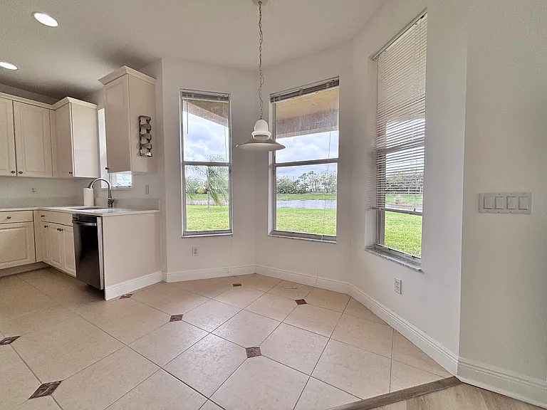 Kitchen Breakfast Nook Space