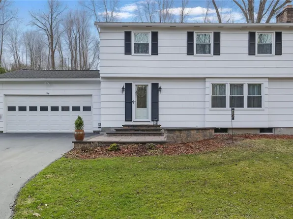 34 Crestview Dr, Pittsford, NY 14534