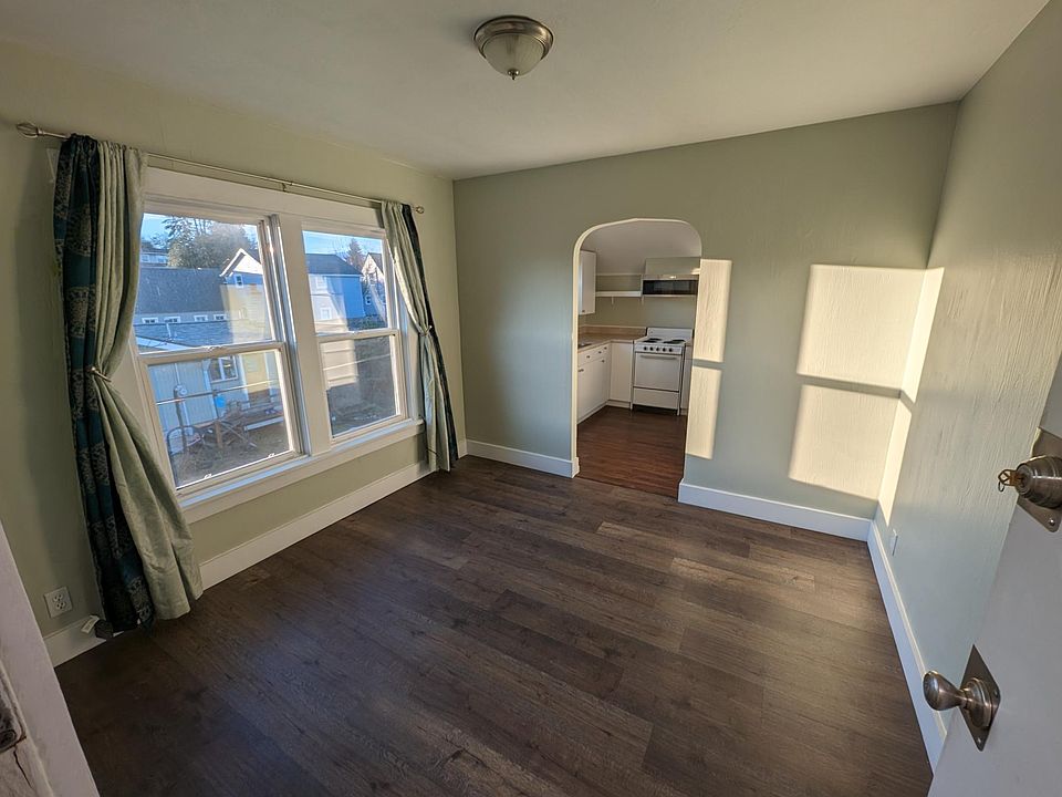 1st image of 1208 10th St APT 1