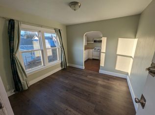 1208 10th St APT 1, Bremerton, WA 98337