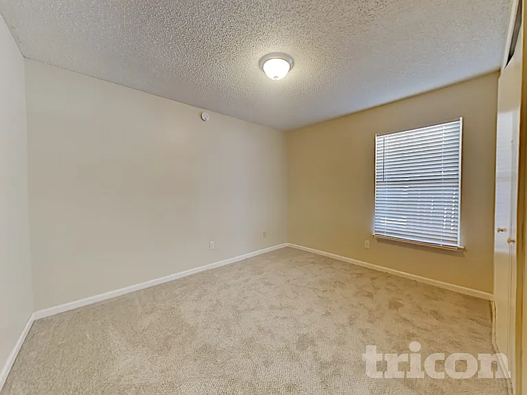 1293 Munson Cove Dr — Photo 10
