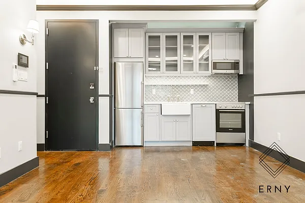 Rented by ERNY LLC | media 1