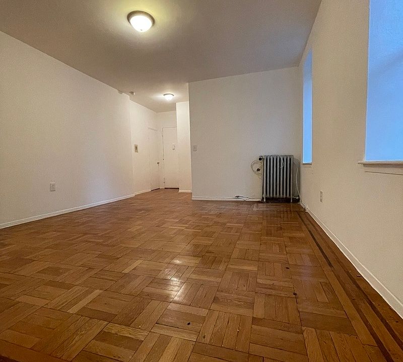 1st image of 2100 Beekman Pl #11O