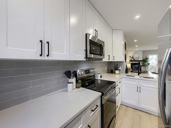 3rd image of 10595 W Dartmouth Avenue