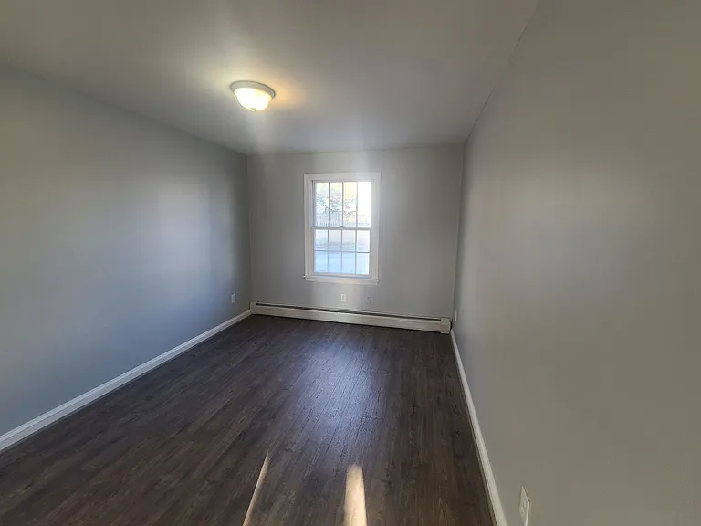 127 Railroad St #133 — Photo 10