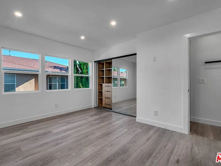 9345 W Olympic Blvd — Photo 14