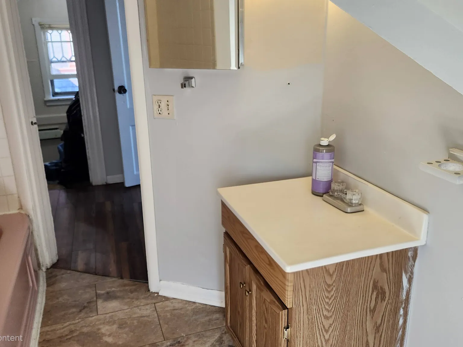 1 bed, 650 sqft, $950 — Photo 4