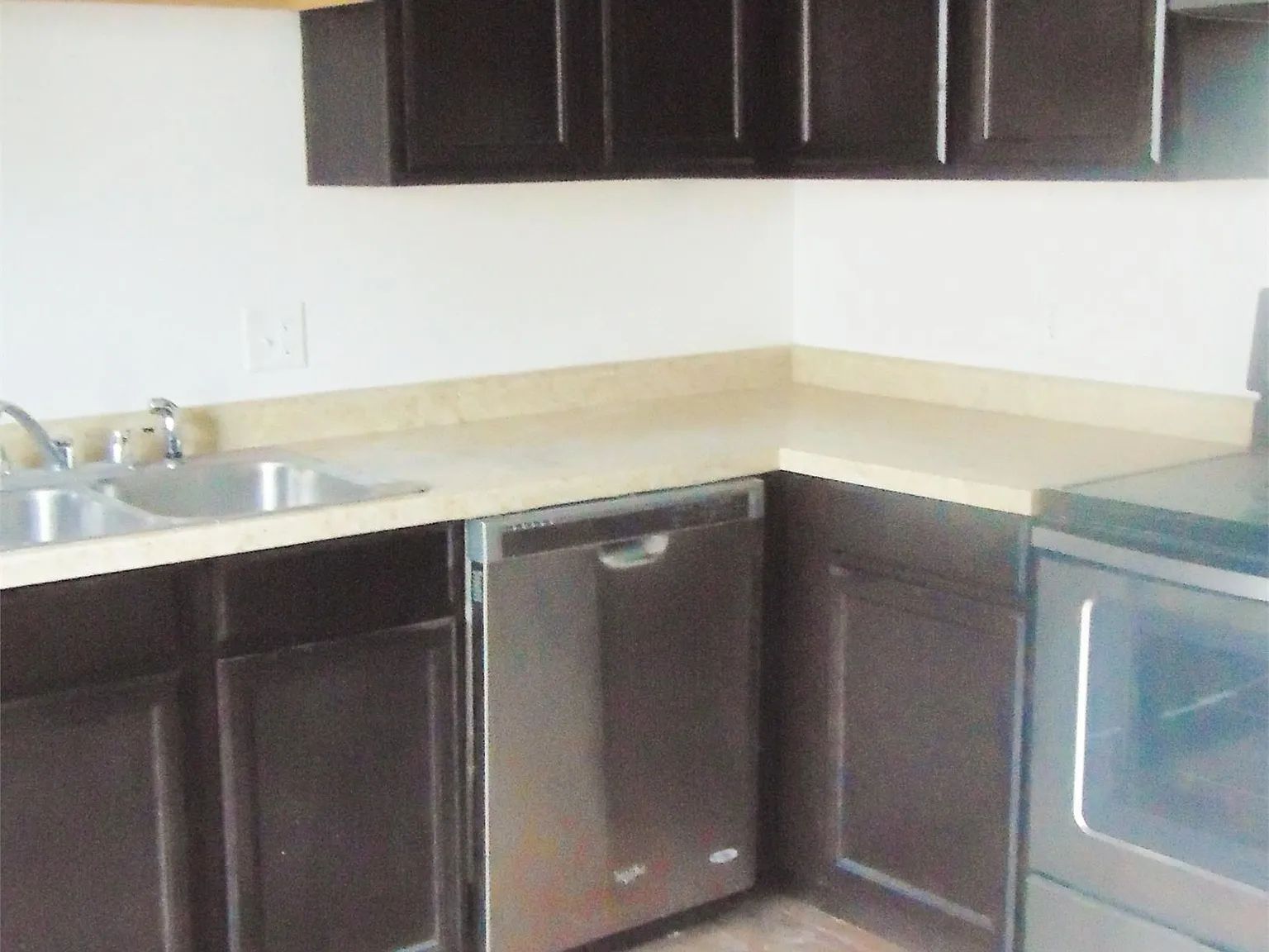 1901 Nancy Ct - 1 — Photo 2
