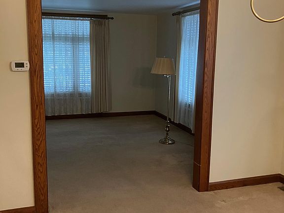 4th image of 801 N 10th St