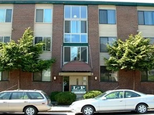 L&P, 5027 15th Ave NE APT 305, Seattle, WA 98105