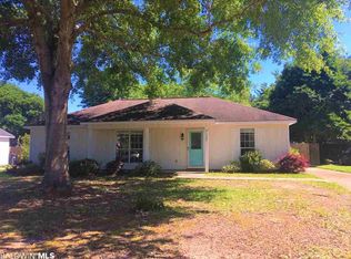 21167 Meadowbrook Dr, Fairhope, AL 36532