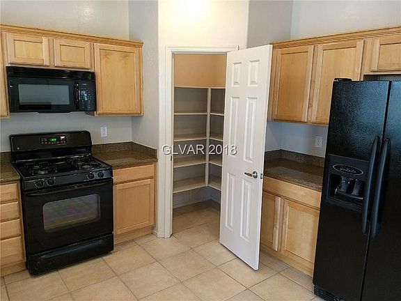 5th image of 8077 Celina Hills St