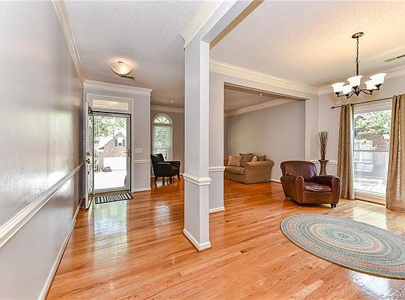 3rd image of 7209 Broadford Ct