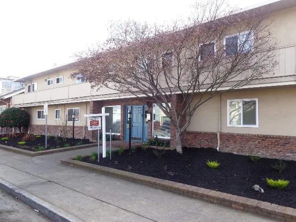 Stoakes Apartments