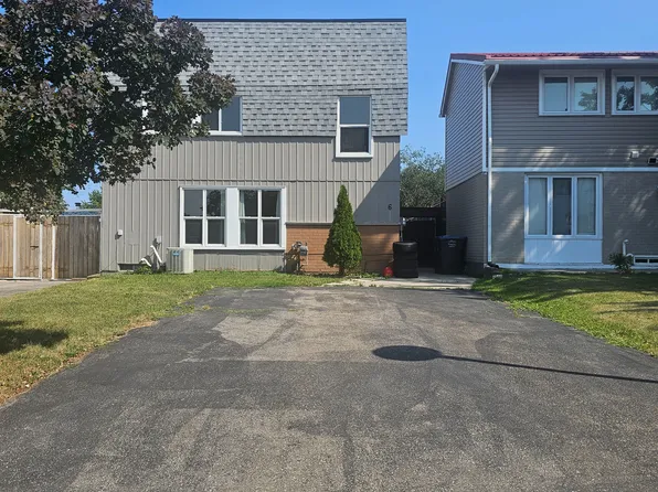 6 Gold Finch Ct, Brampton, ON L6S 2K7
