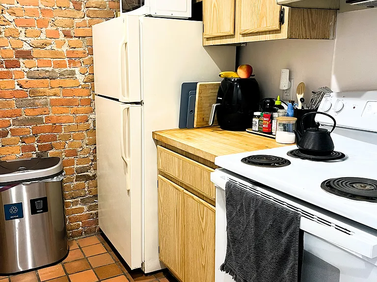 69 Chandler St #3 — Photo 4