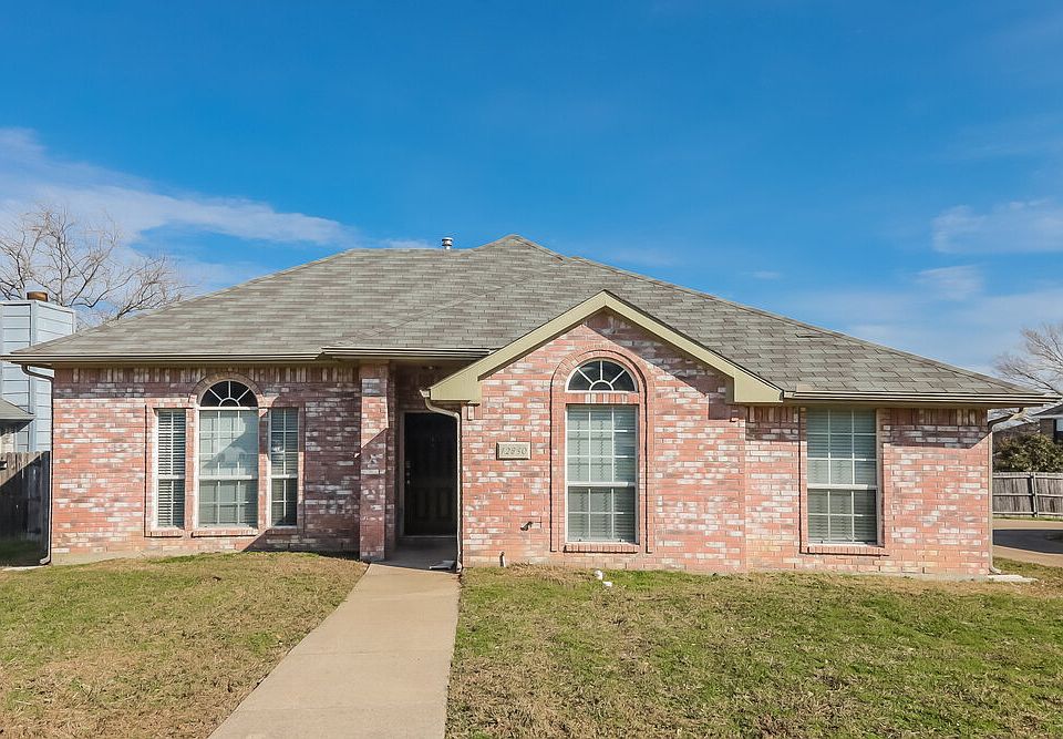 1st image of 12830 Park Hill Ct