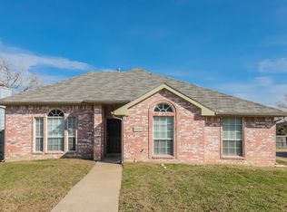 12830 Park Hill Ct, Balch Springs, TX 75180