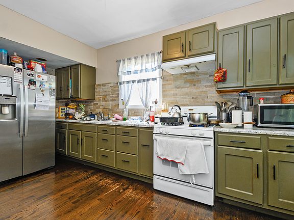 4th image of 11110 S Union Ave