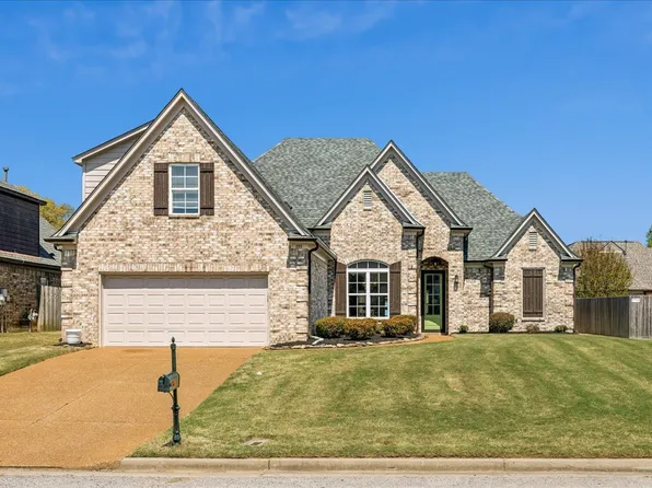 355 Whispering Meadows Dr, Oakland, TN 38060