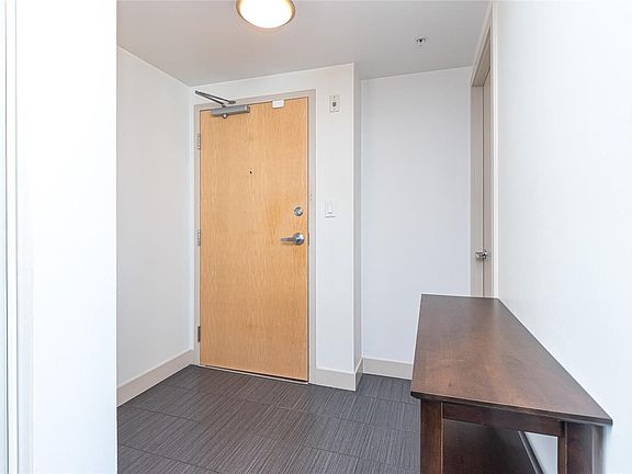 4th image of 760 Johnson St #1204