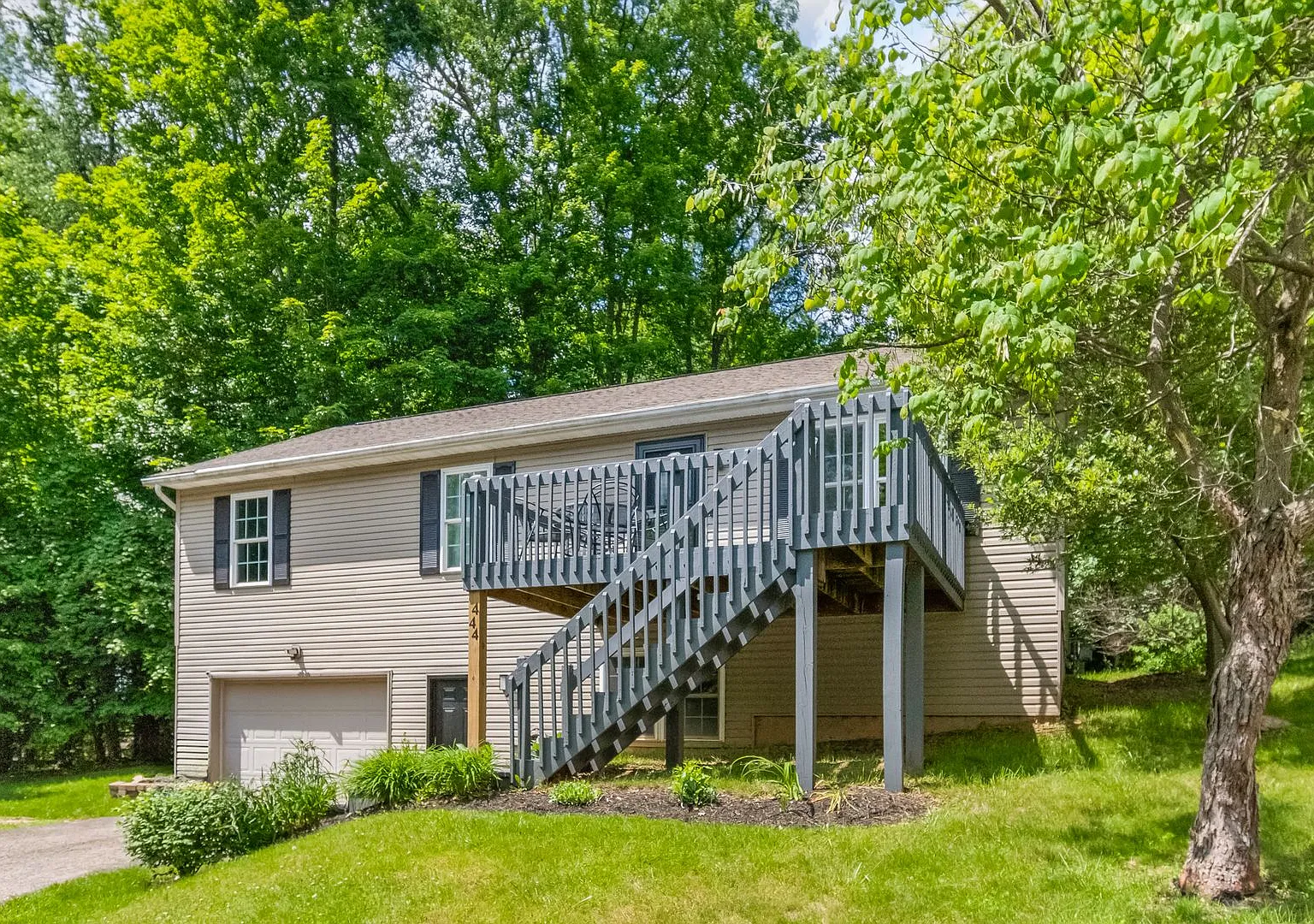 Welcome to Grand Ridge Dr — Photo 2