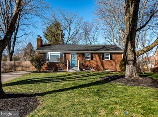 18 Hamilton Terrace Dr, Hamilton, VA 20158