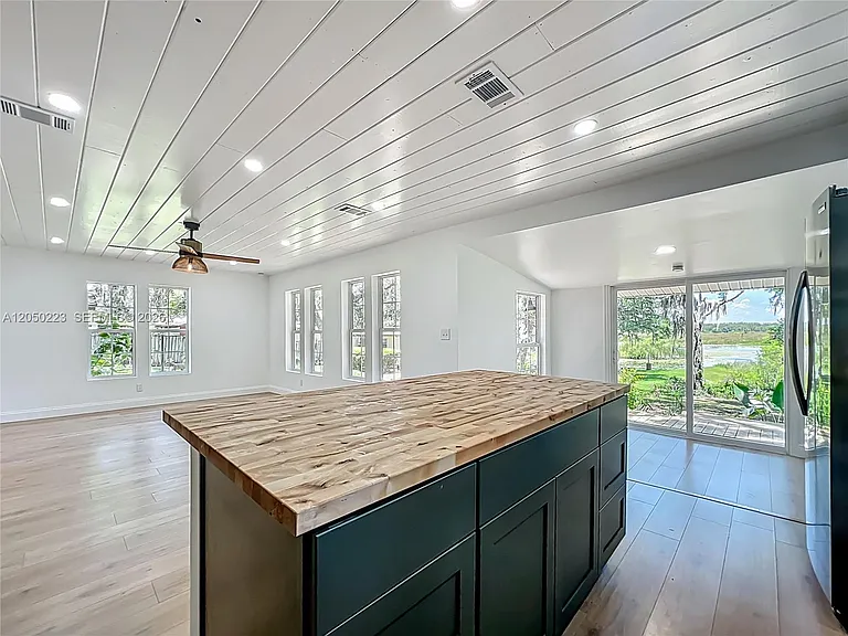 8781 S Lakeshore Dr — Photo 20